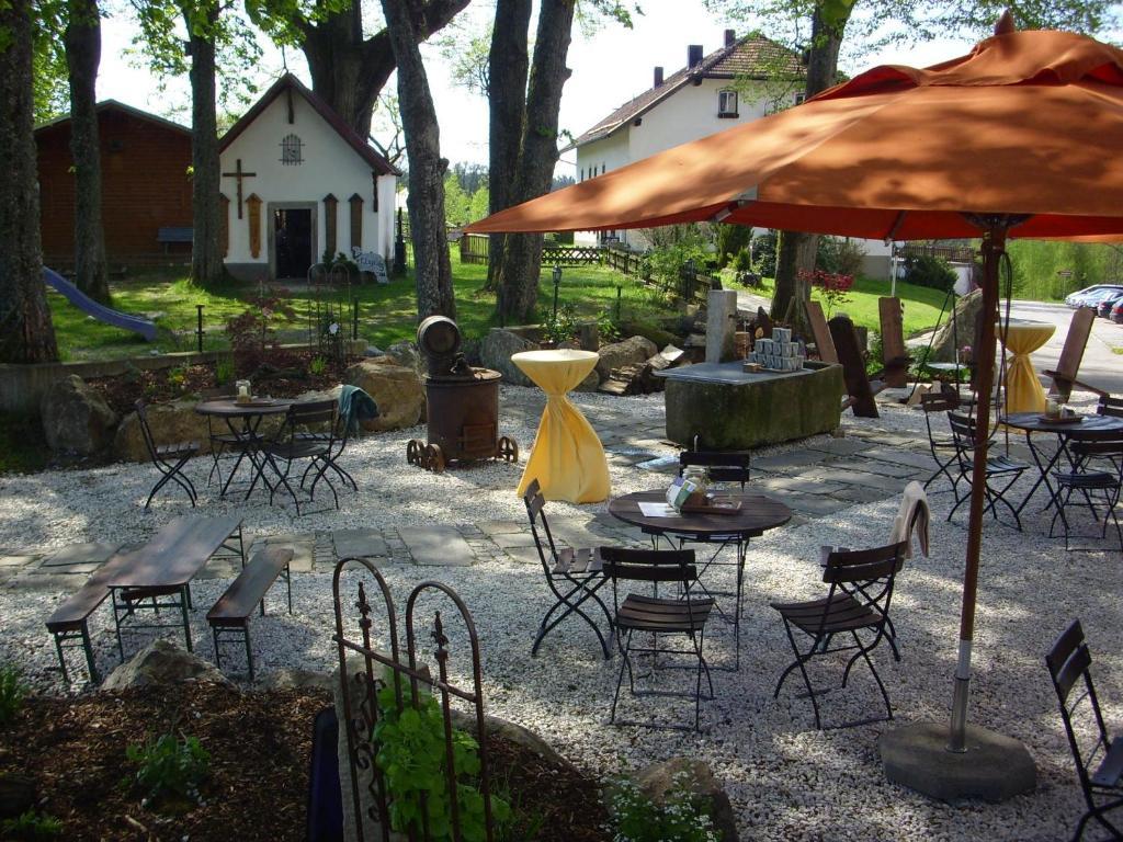 Brauerei-Gasthof Eck Bobrach Bagian luar foto