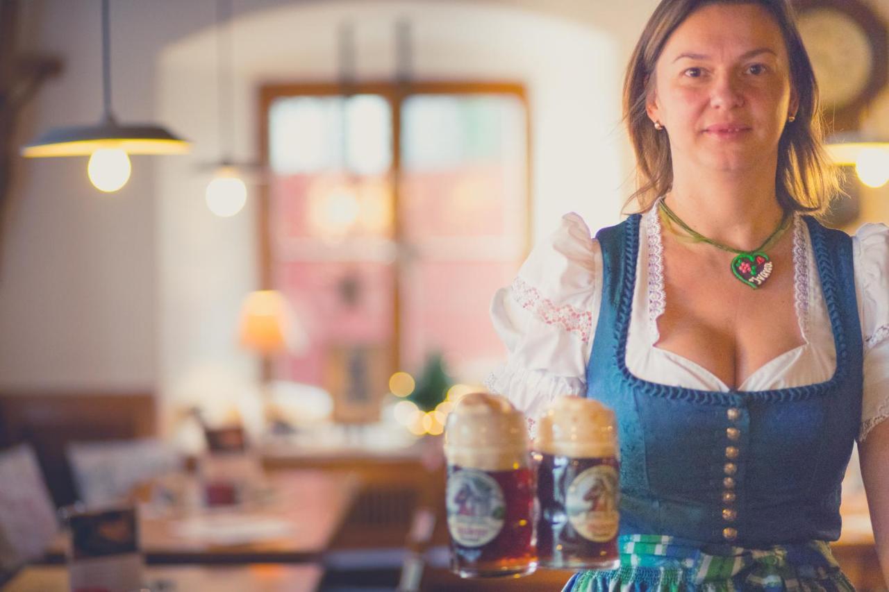Brauerei-Gasthof Eck Bobrach Bagian luar foto